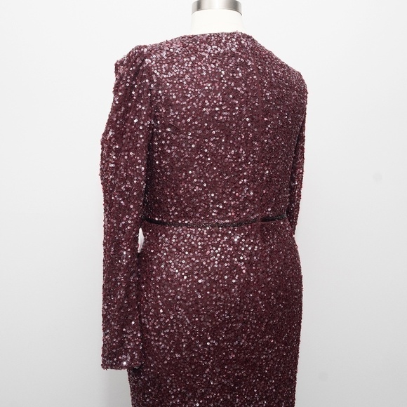 Mac Duggal. Puff Shoulder Sequined Surplice Gown. - Picture 15 of 16